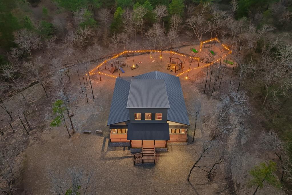 147 Hochalife Trail Property Photo 1