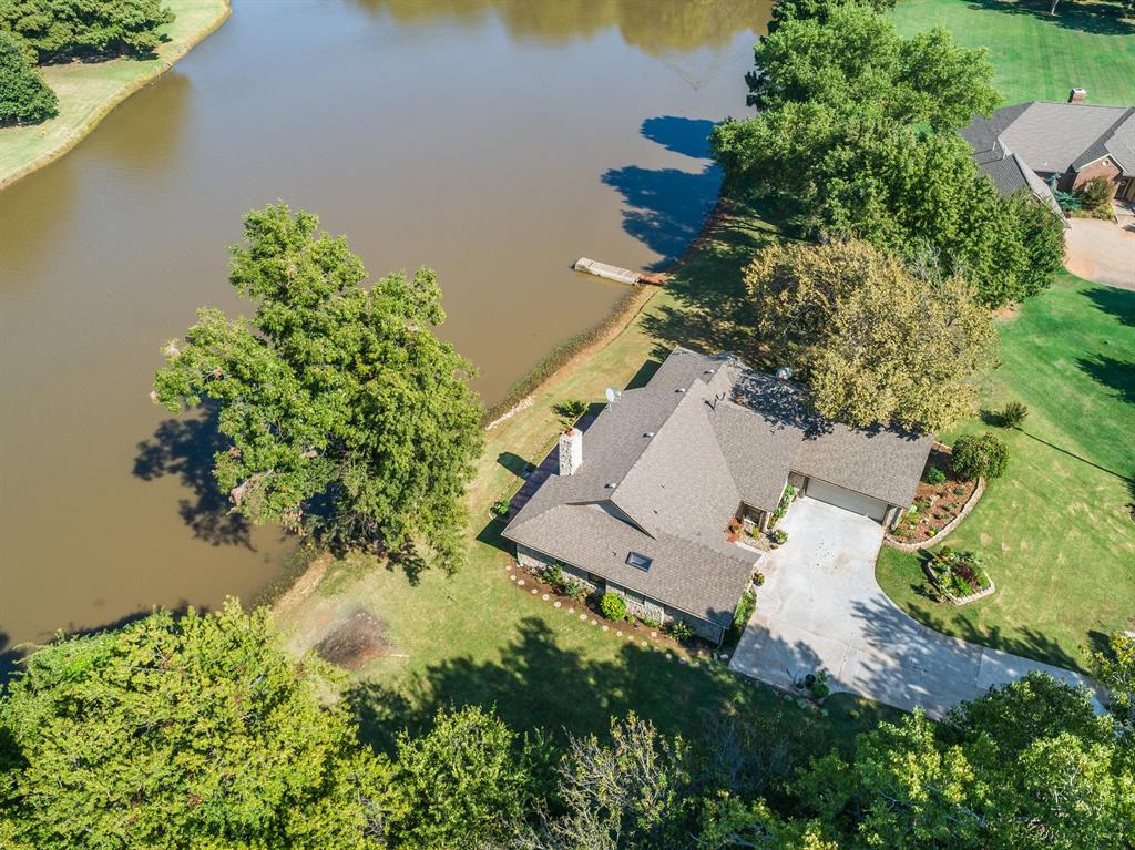 2207 Lake Front Circle Property Photo