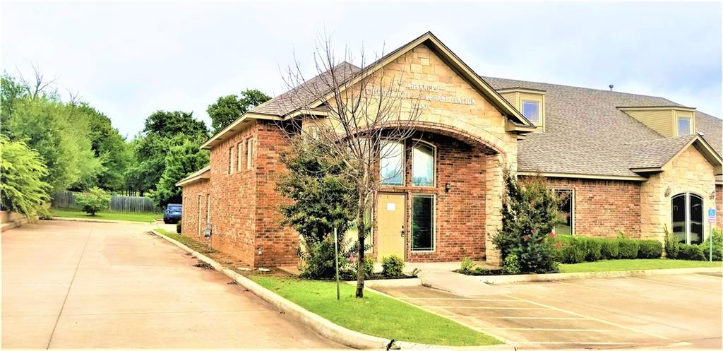 1712 S Post Road B Property Photo 2