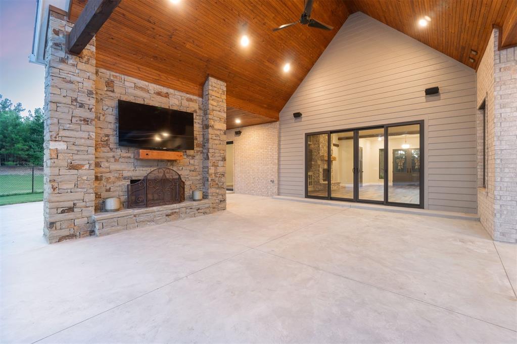 834 Tall Pines Drive Property Photo 9