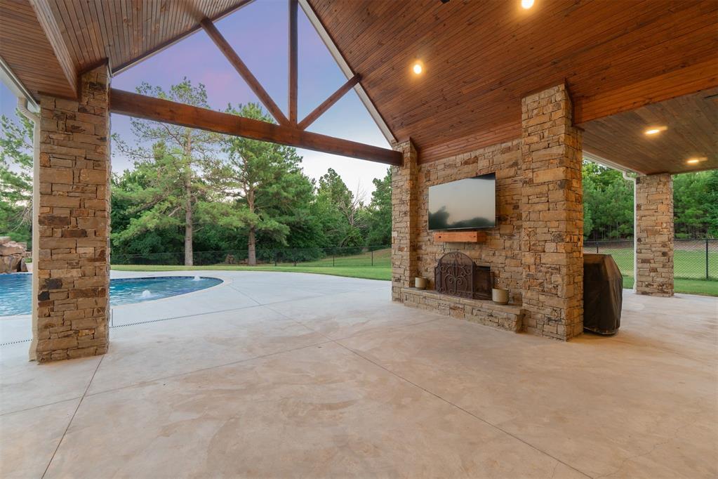 834 Tall Pines Drive Property Photo 10