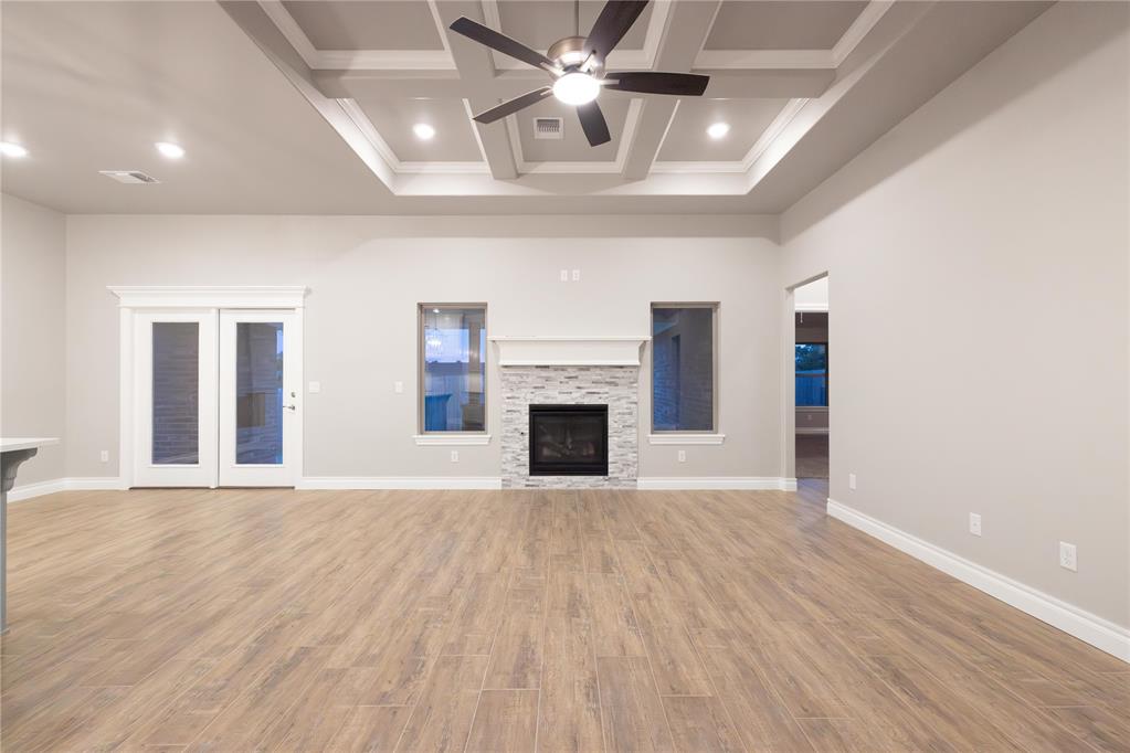 8241 Mountain Oak Drive Property Photo 2