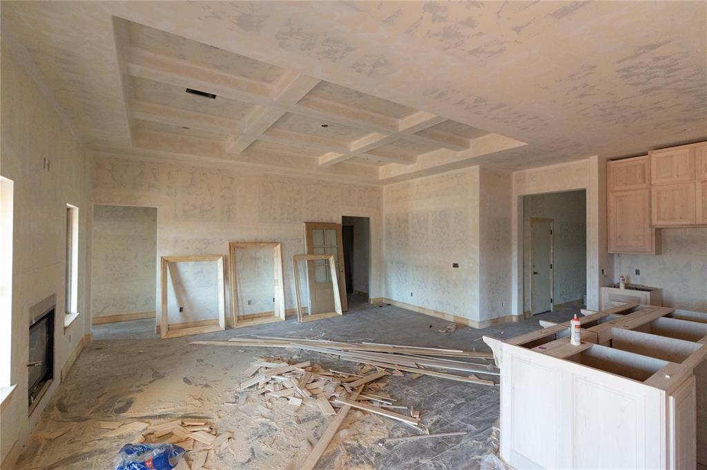 8241 Mountain Oak Drive Property Photo 6