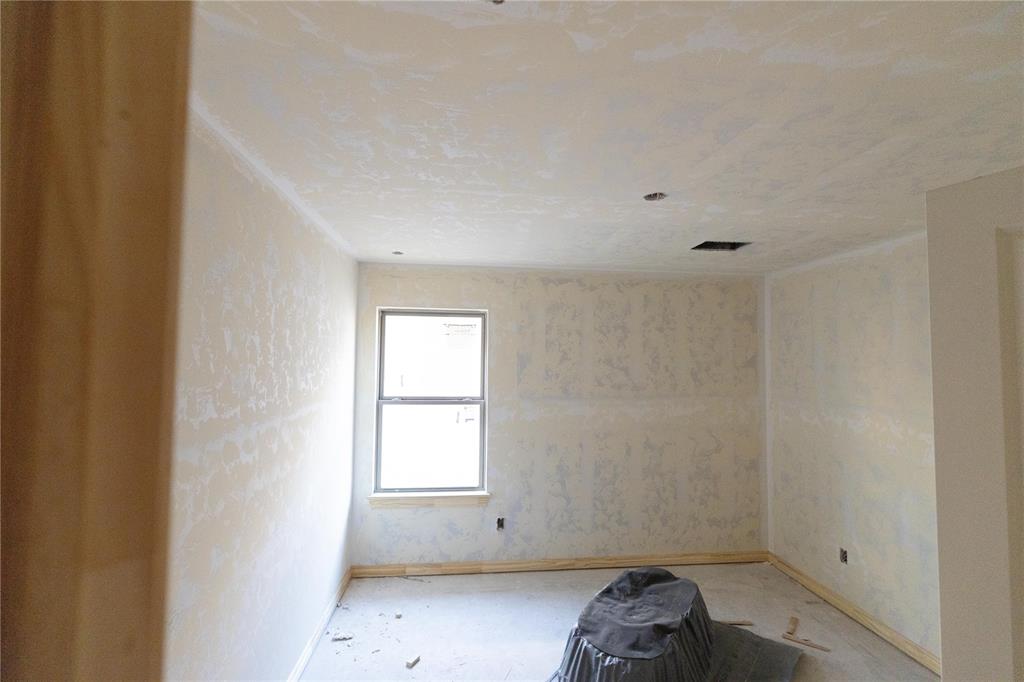 8241 Mountain Oak Drive Property Photo 10