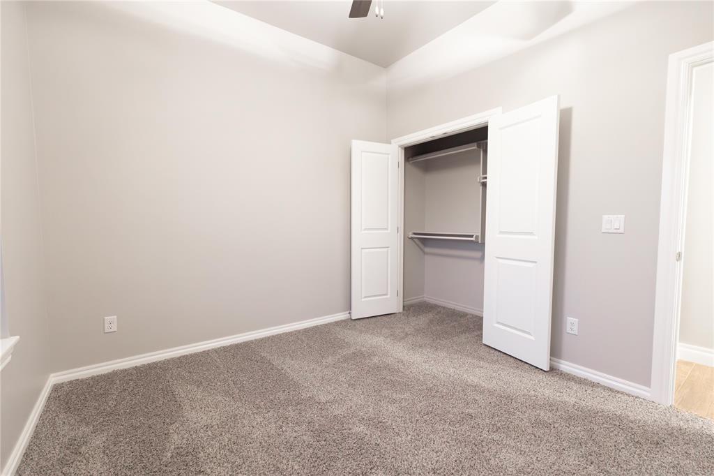 8241 Mountain Oak Drive Property Photo 16