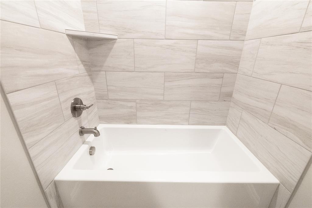 8241 Mountain Oak Drive Property Photo 20