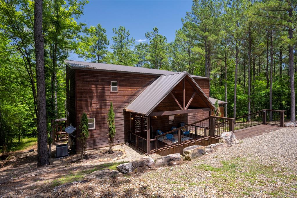 310 Red Berry Trail Property Photo 2