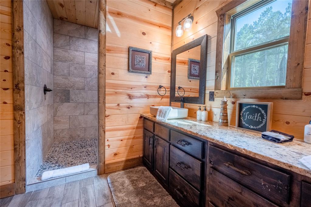 310 Red Berry Trail Property Photo 10