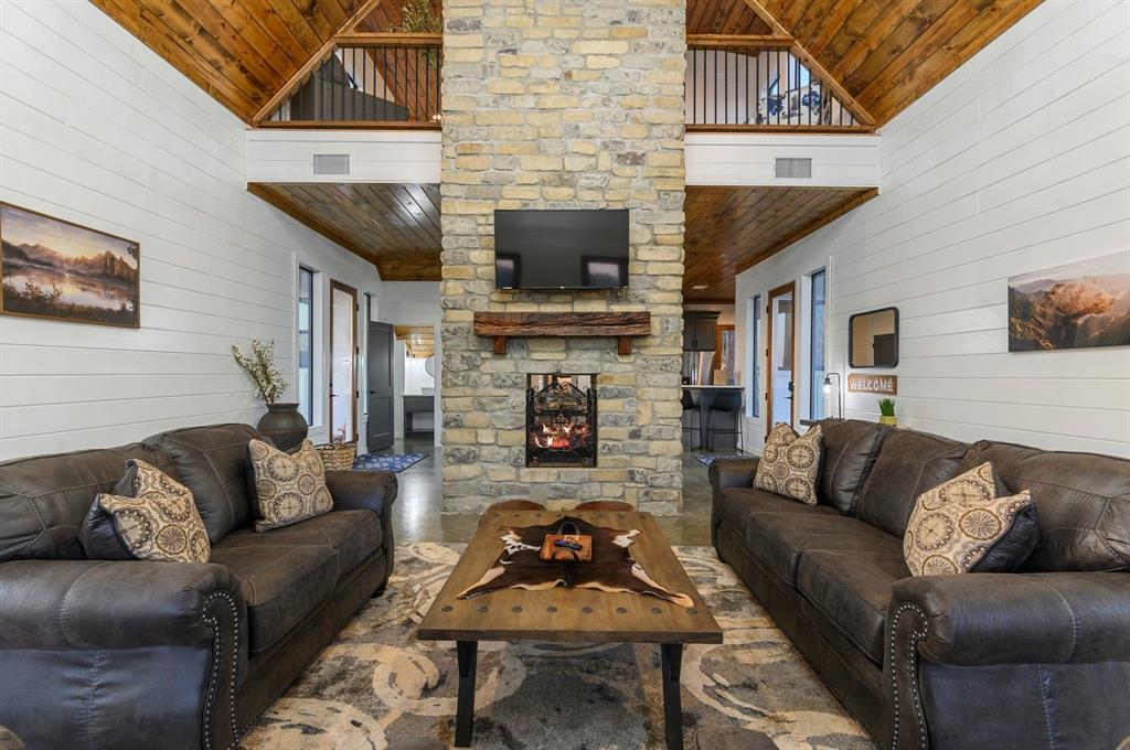 32 Scarlet Oak Trail Property Photo 8
