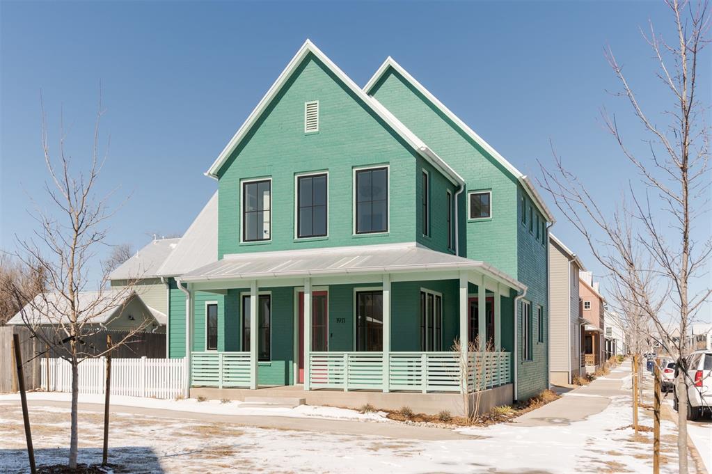 1911 Oso Avenue Property Photo 1