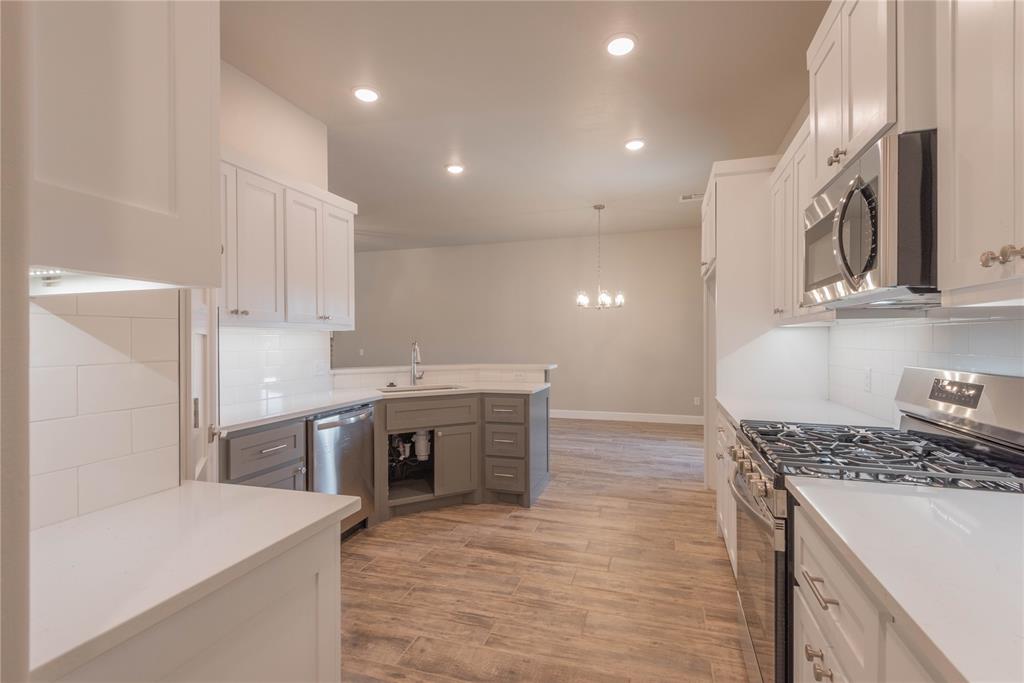 1309 Colonial Avenue Property Photo 8