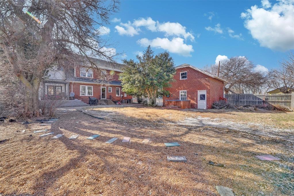 505 W Lincoln Street Property Photo 30