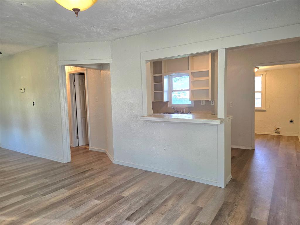 5843 Nw 24th Street Property Photo 4