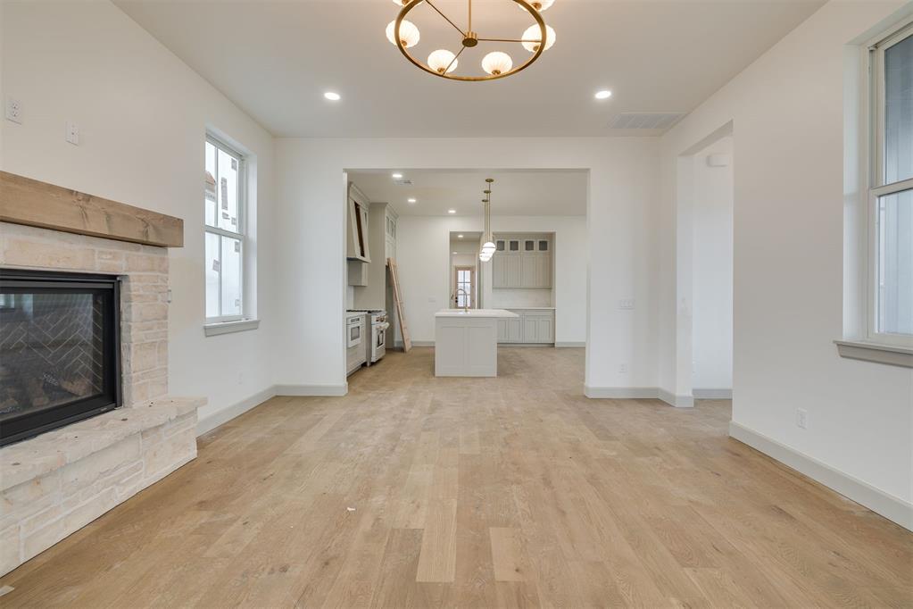18457 Sweetwater Lane Property Photo 3