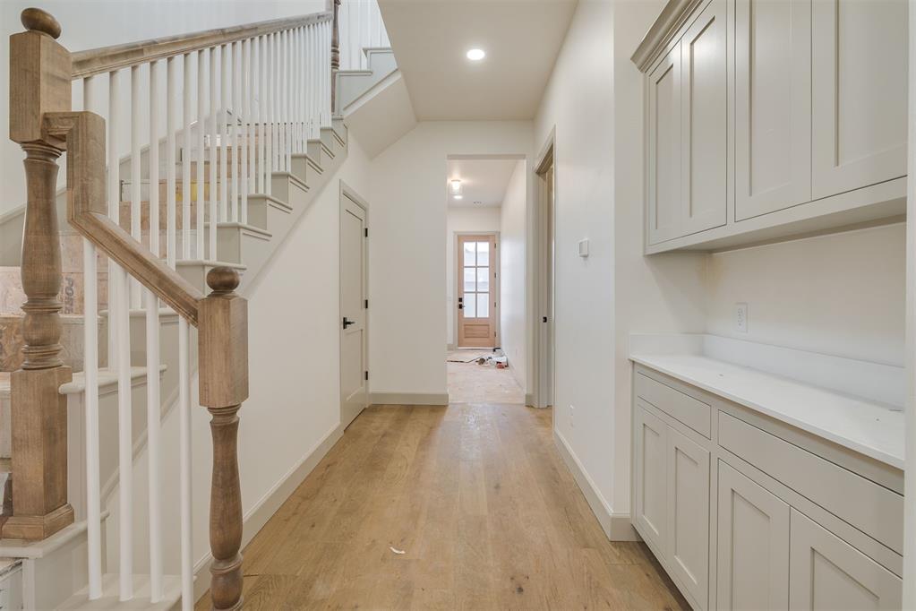 18457 Sweetwater Lane Property Photo 8