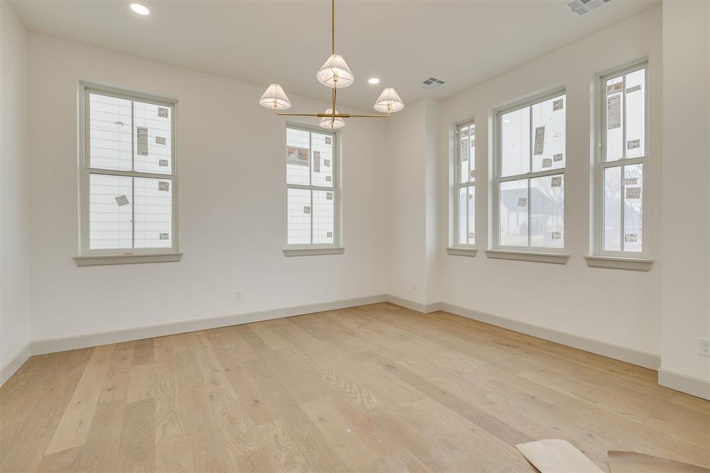 18457 Sweetwater Lane Property Photo 10