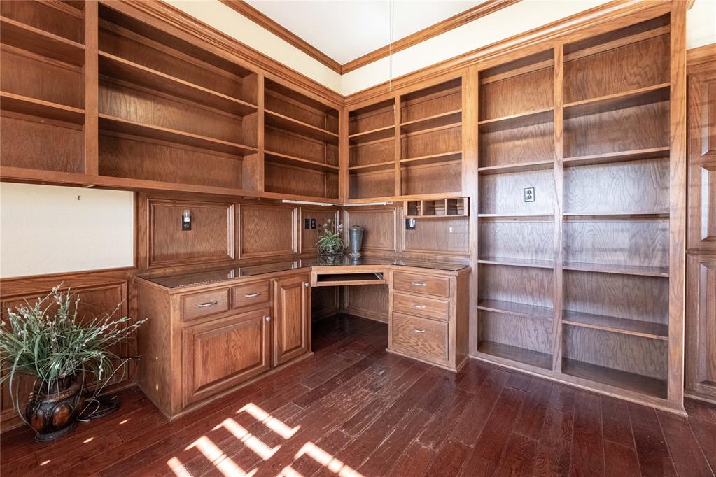 Property Photo 28