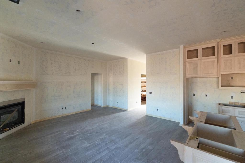 3024 Arbor Hill Drive Property Photo 2