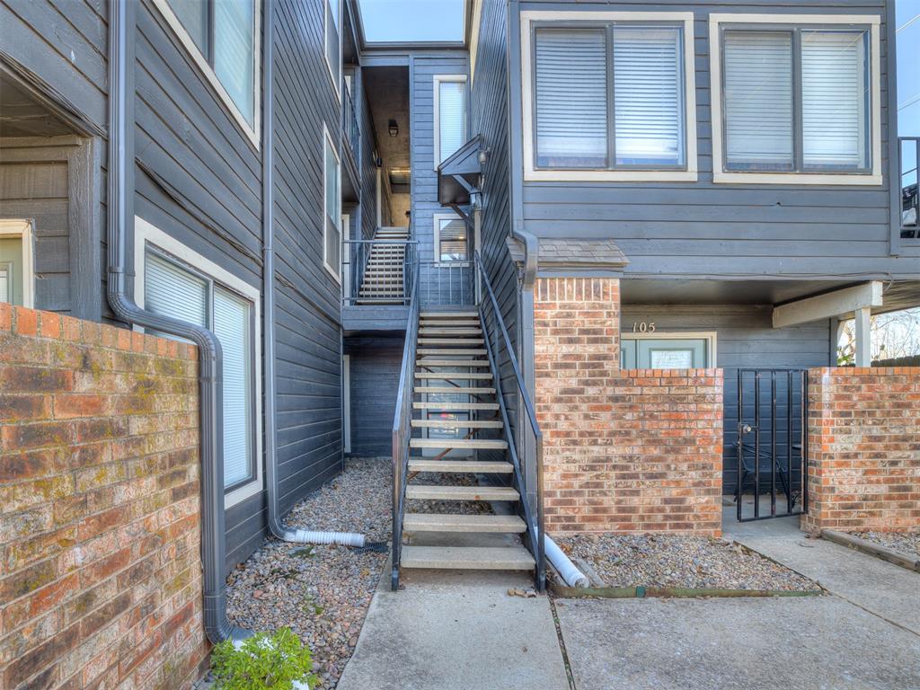 11530 N May Avenue D303 Property Photo 2