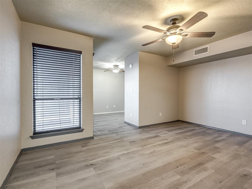 11530 N May Avenue D303 Property Photo 6