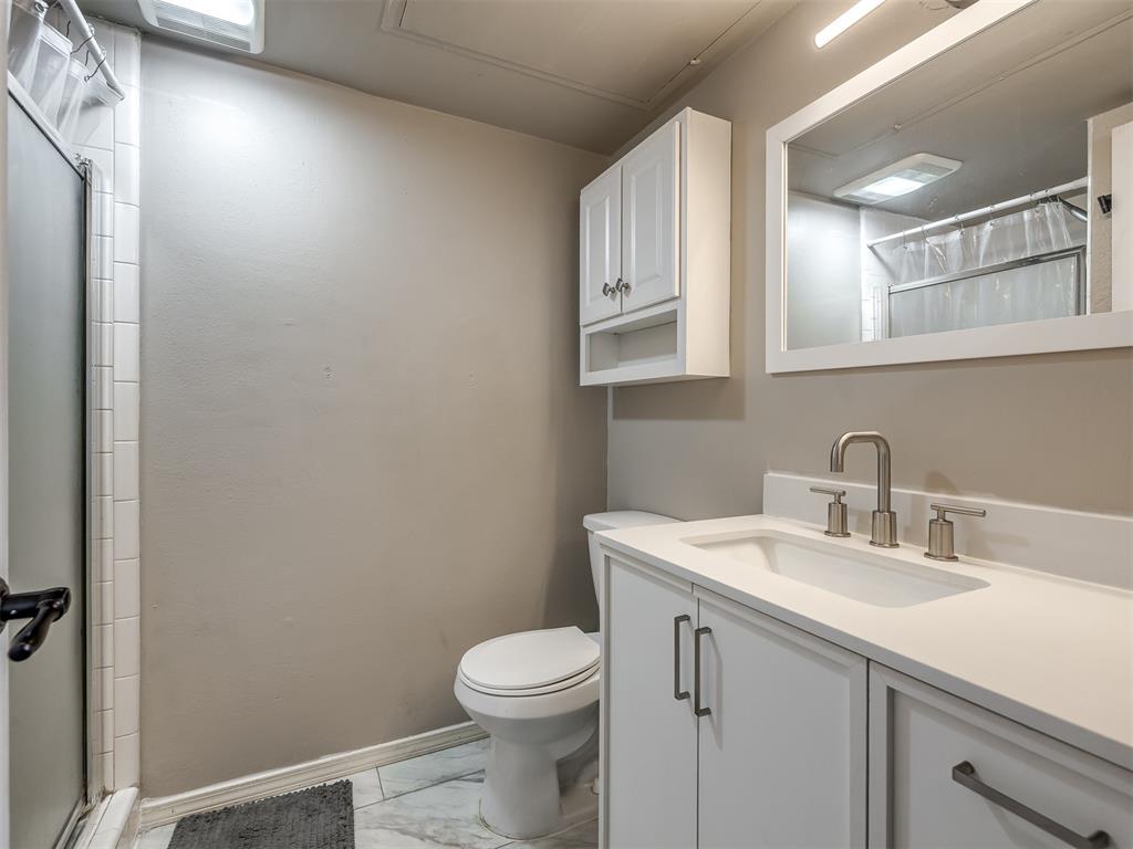 11530 N May Avenue D303 Property Photo 20