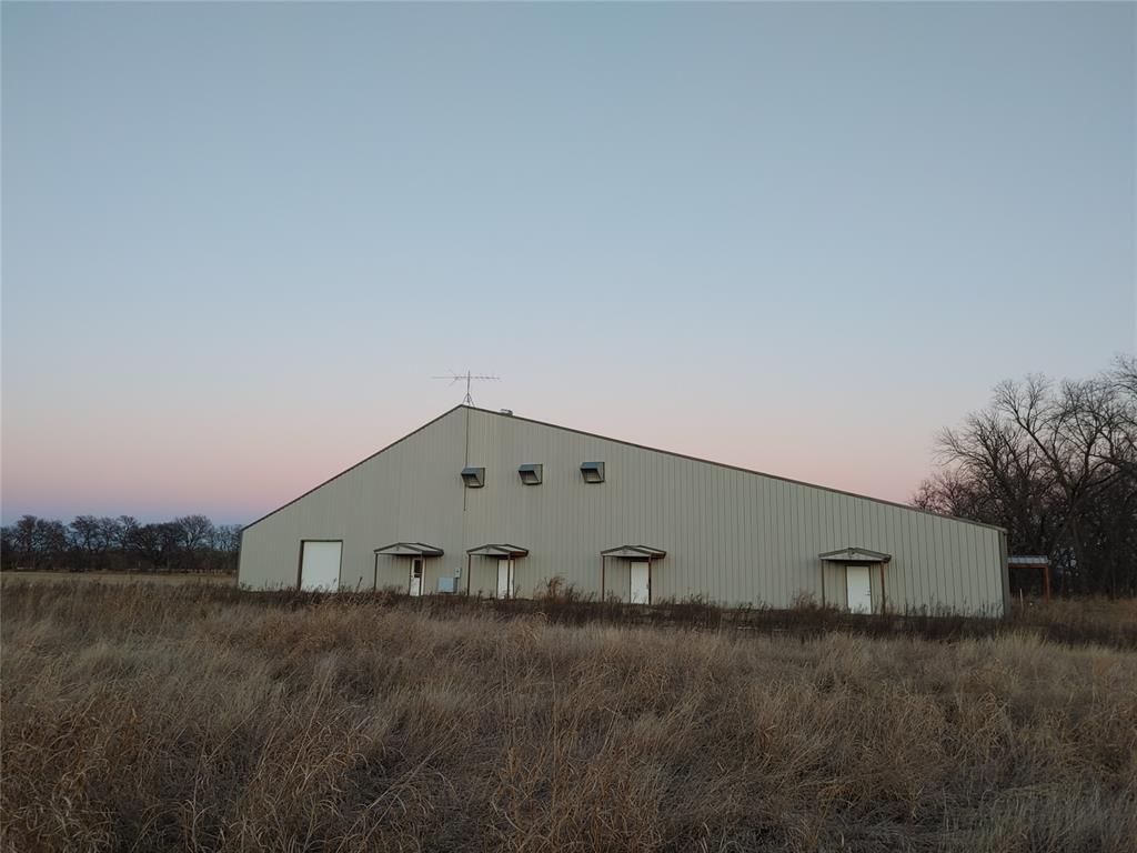 210 Leah Lane Property Photo 5