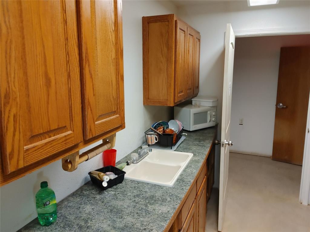 210 Leah Lane Property Photo 9