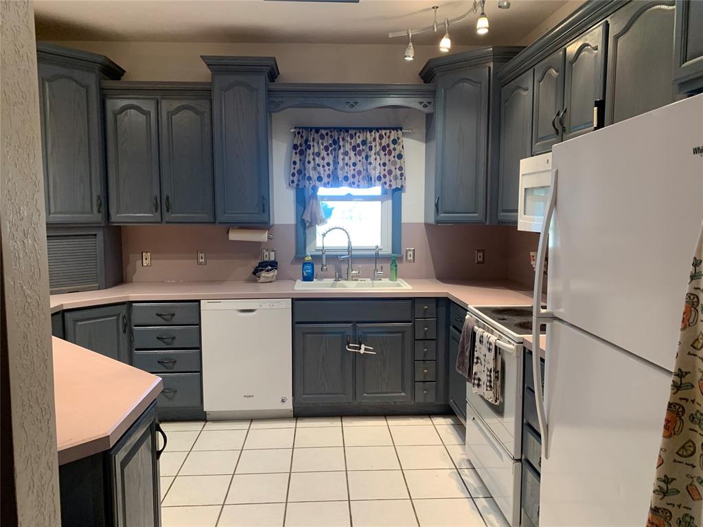 506 S Third Street Property Photo 5