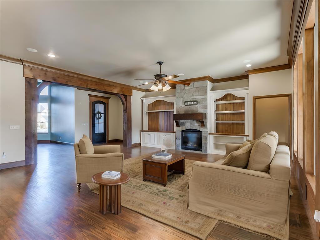 500 Newport Bridge Drive Property Photo 4