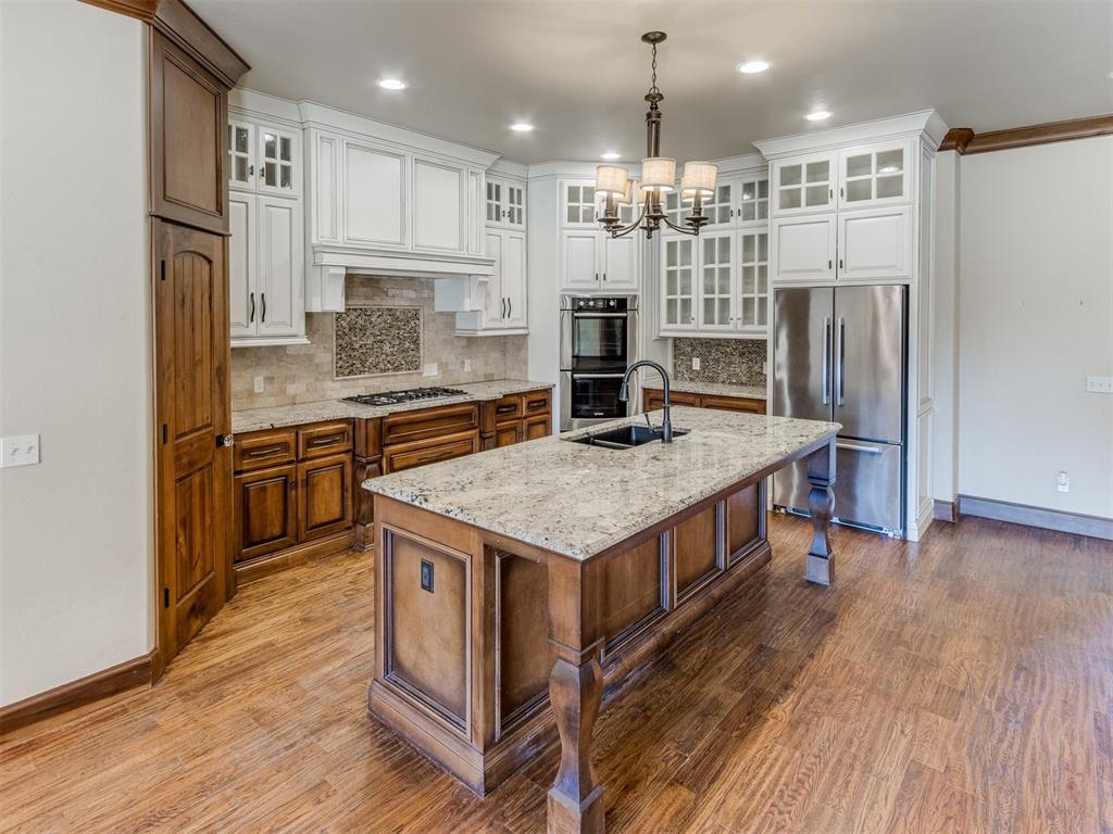 500 Newport Bridge Drive Property Photo 14