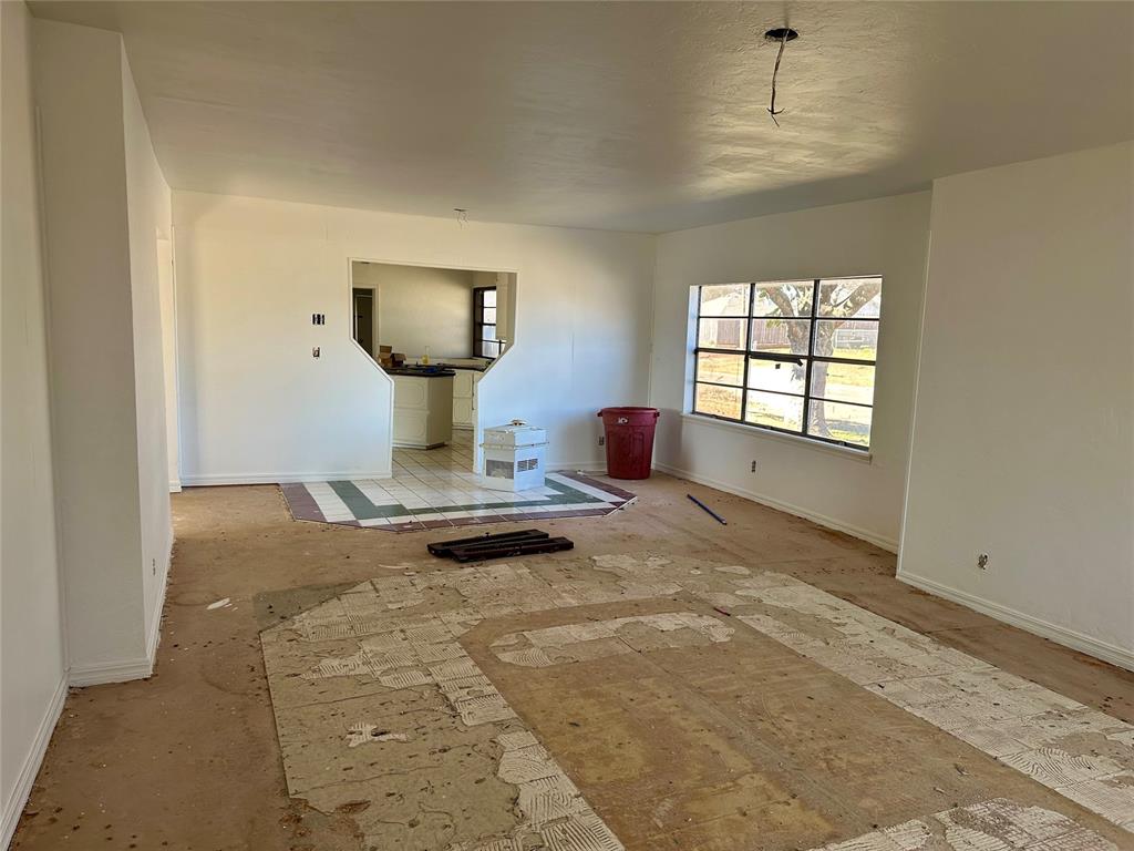 332 N Harrison Street Property Photo 6