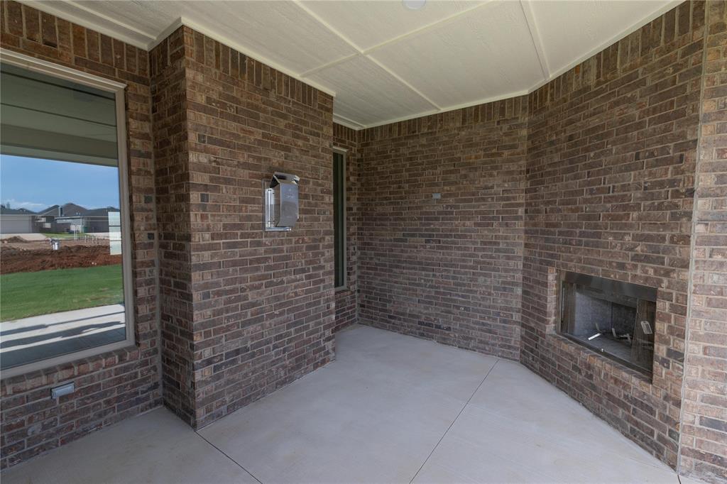8108 Nw 154th Street Property Photo 28