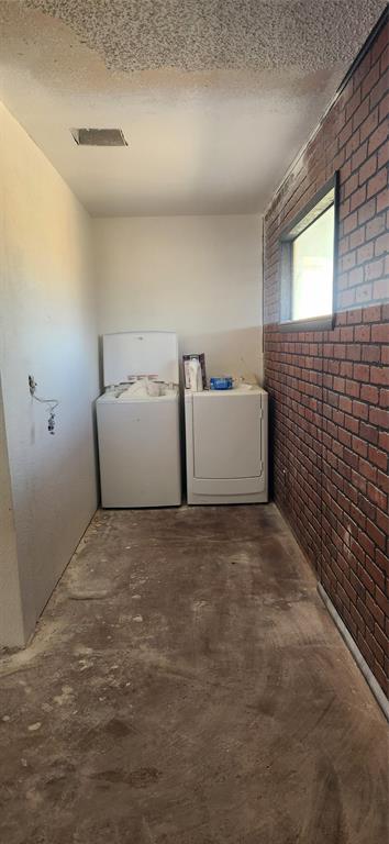 502 N Hazlett Street Property Photo 27