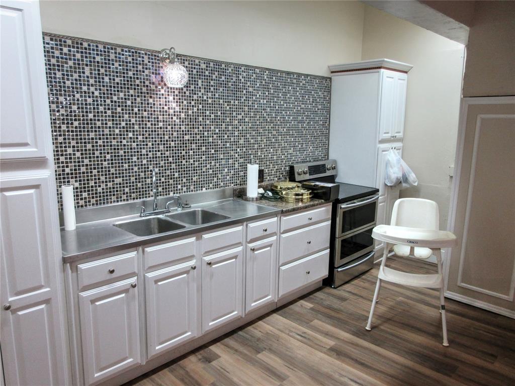 545 N Beard Avenue Property Photo 17
