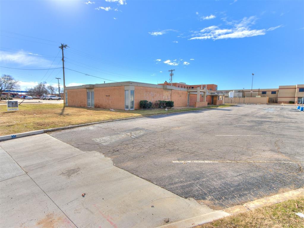 5835 S Pennsylvania Avenue Property Photo 3