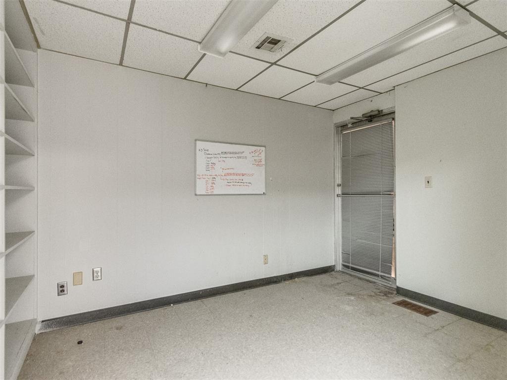 5835 S Pennsylvania Avenue Property Photo 26