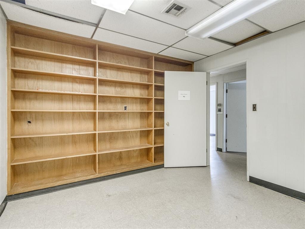 5835 S Pennsylvania Avenue Property Photo 33
