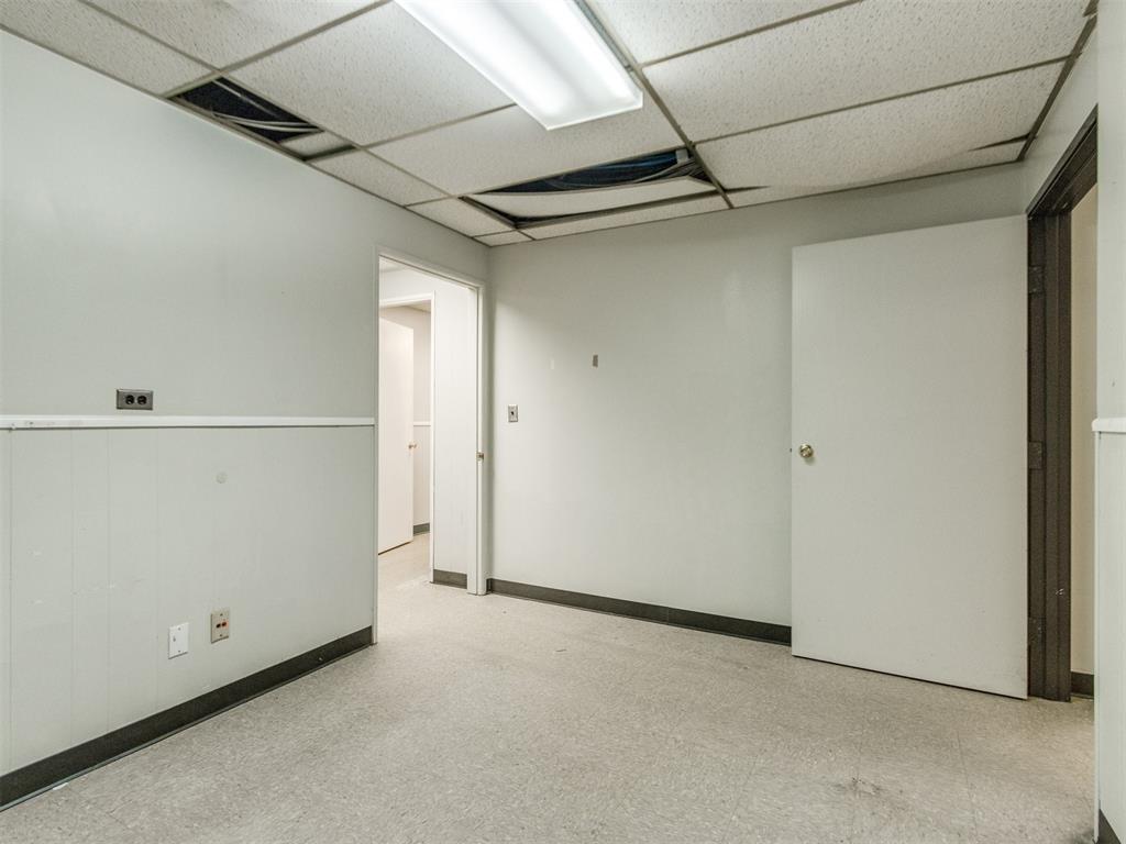 5835 S Pennsylvania Avenue Property Photo 37