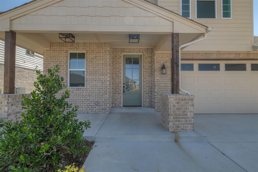 2140 Josslyn Place Property Photo 3
