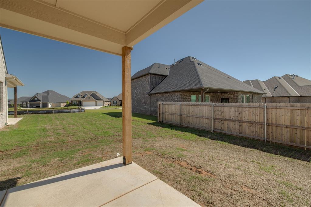 2140 Josslyn Place Property Photo 5