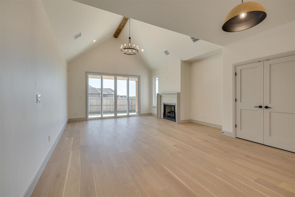 2140 Josslyn Place Property Photo 13