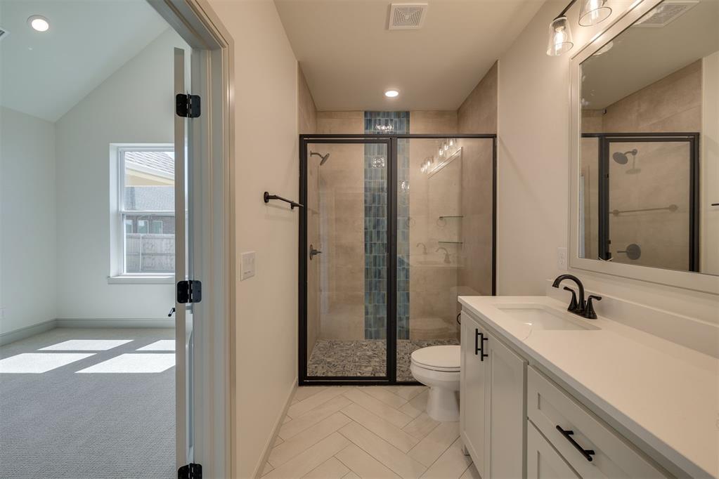 2140 Josslyn Place Property Photo 25
