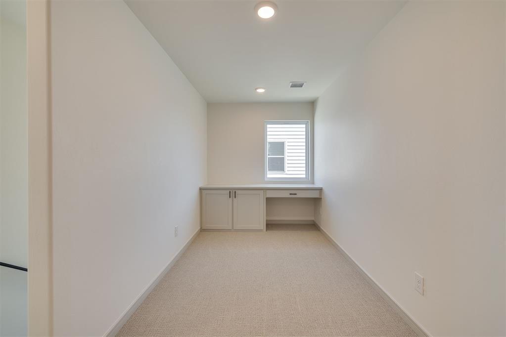 2140 Josslyn Place Property Photo 29