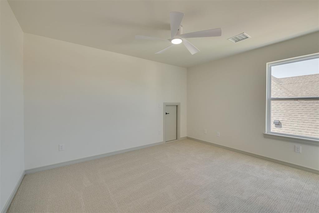2140 Josslyn Place Property Photo 33