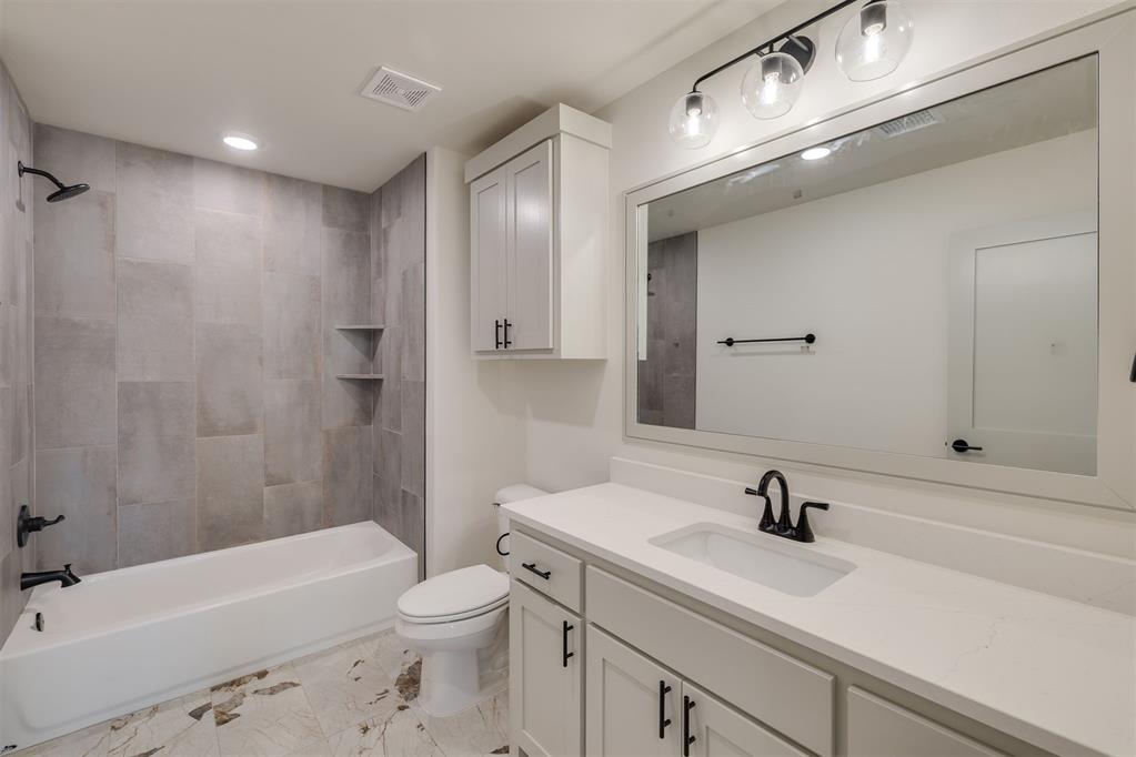 2140 Josslyn Place Property Photo 38