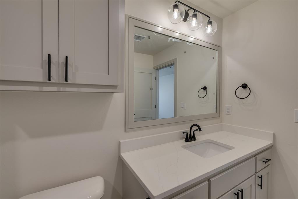 2140 Josslyn Place Property Photo 39