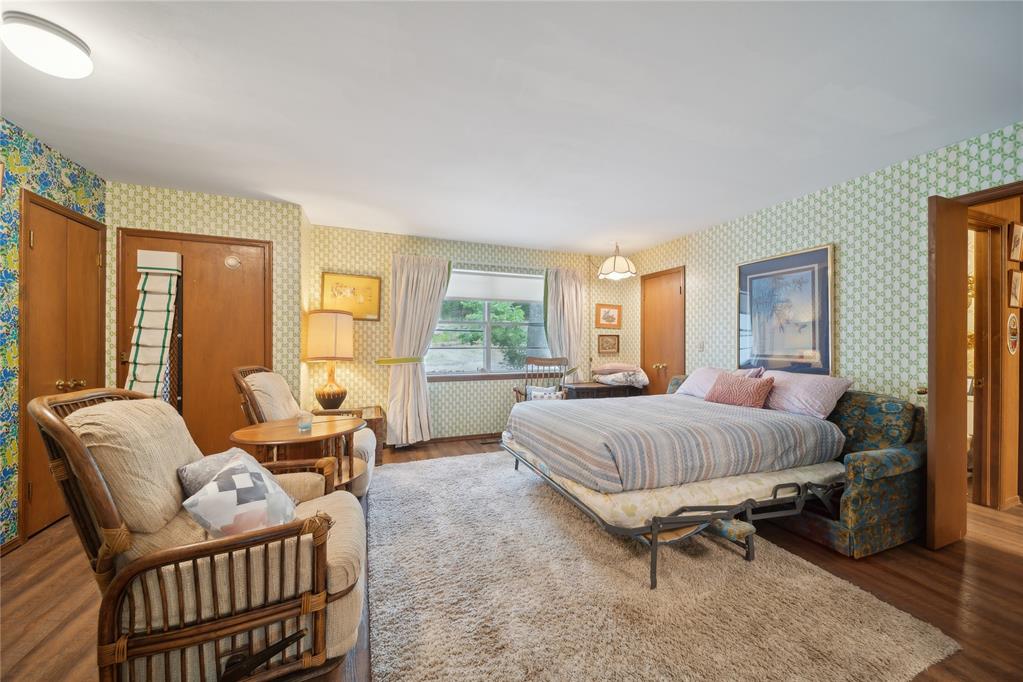 1392 Robin Hood Road Property Photo 6