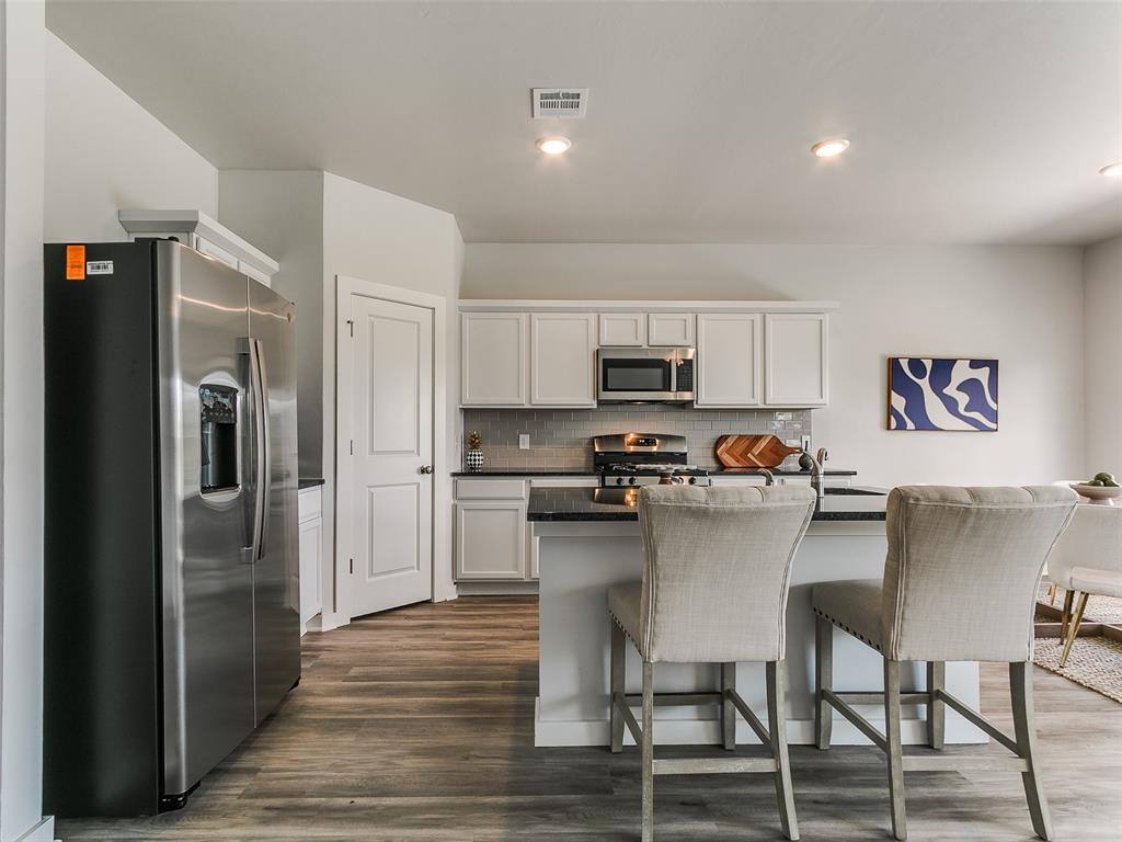 13156 Mannington Road Property Photo 5