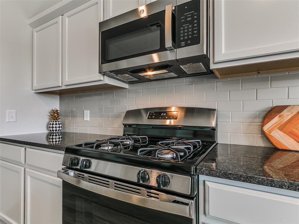 13156 Mannington Road Property Photo 6