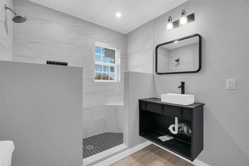 1125 Maple Street Property Photo 19